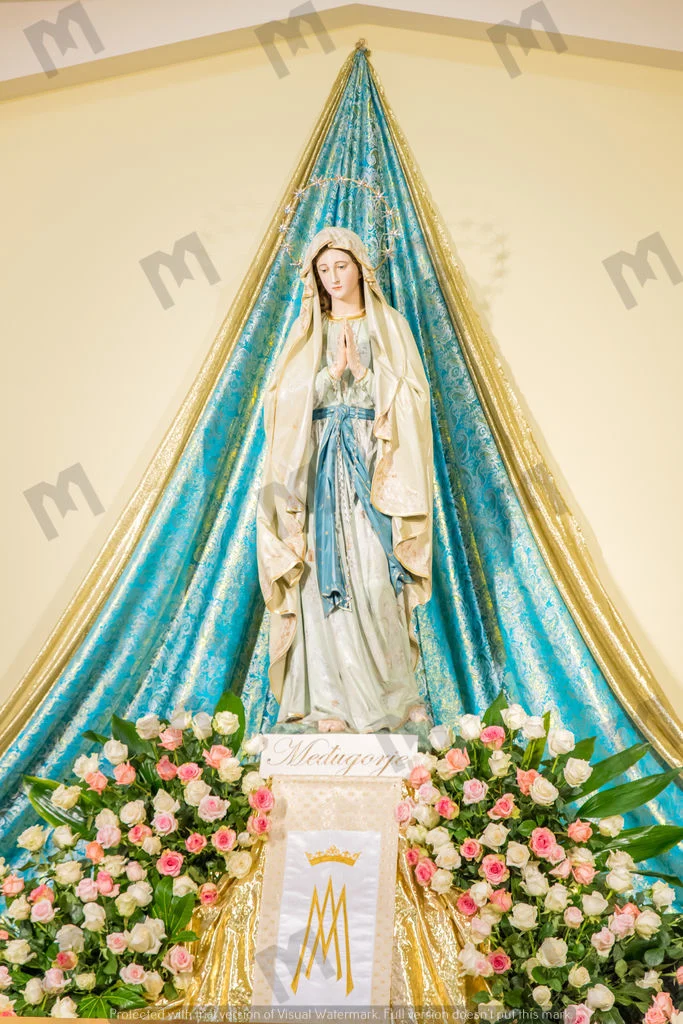 Maria statue / St James Church - Stock image for download