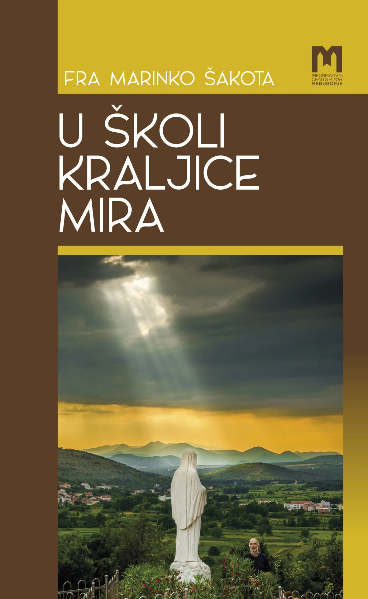 U školi Kraljice Mira / Fra Marinko Šakota